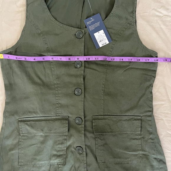 Universal Thread - Women’s Button Front Vest Green Small - Picture 6 of 7